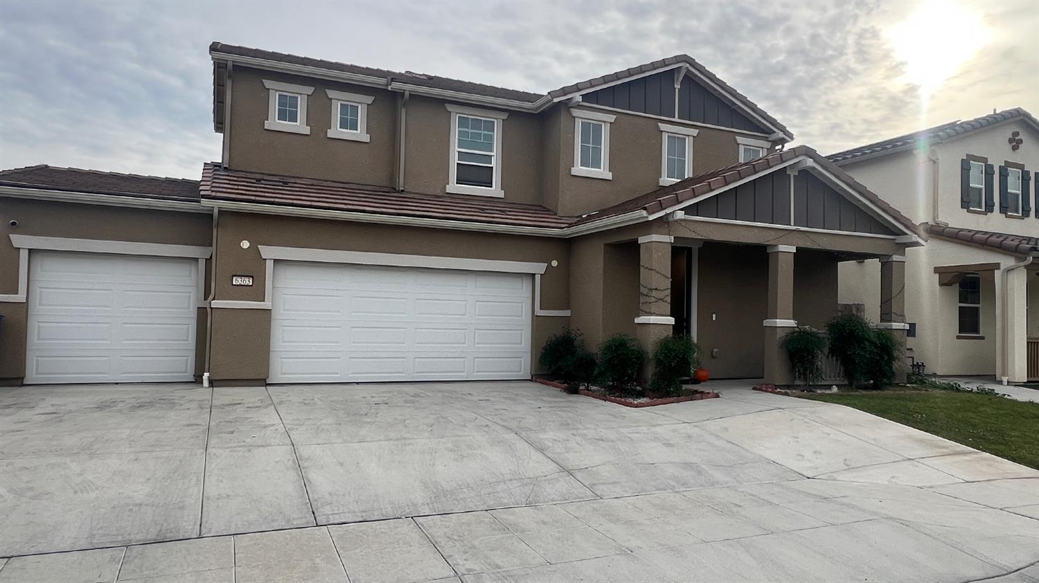 6363 W Acacia Ave, Fresno, CA 93723