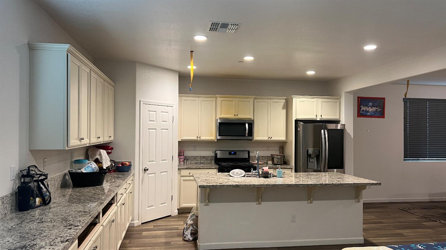 6363 W Acacia Ave, Fresno, CA 93723