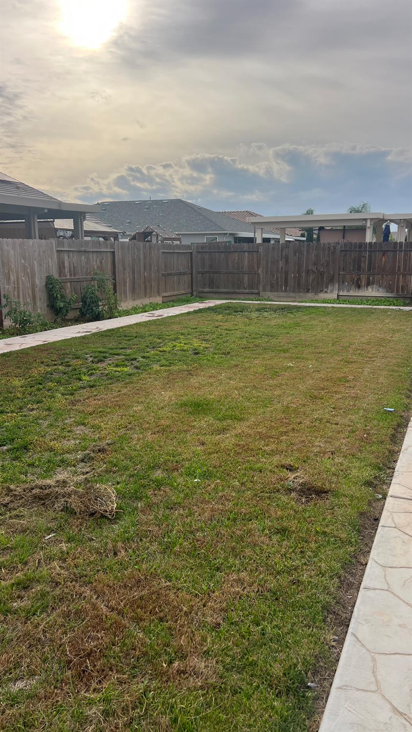 6363 W Acacia Ave, Fresno, CA 93723