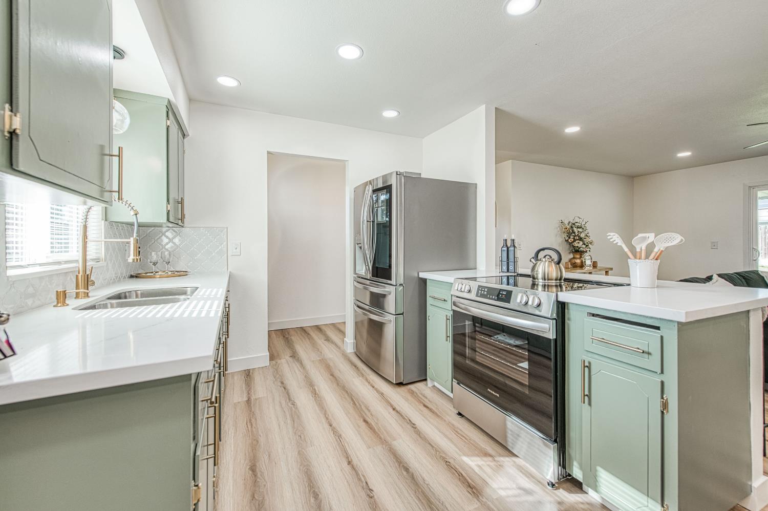 1747 Gettysburg, Clovis, CA 93611