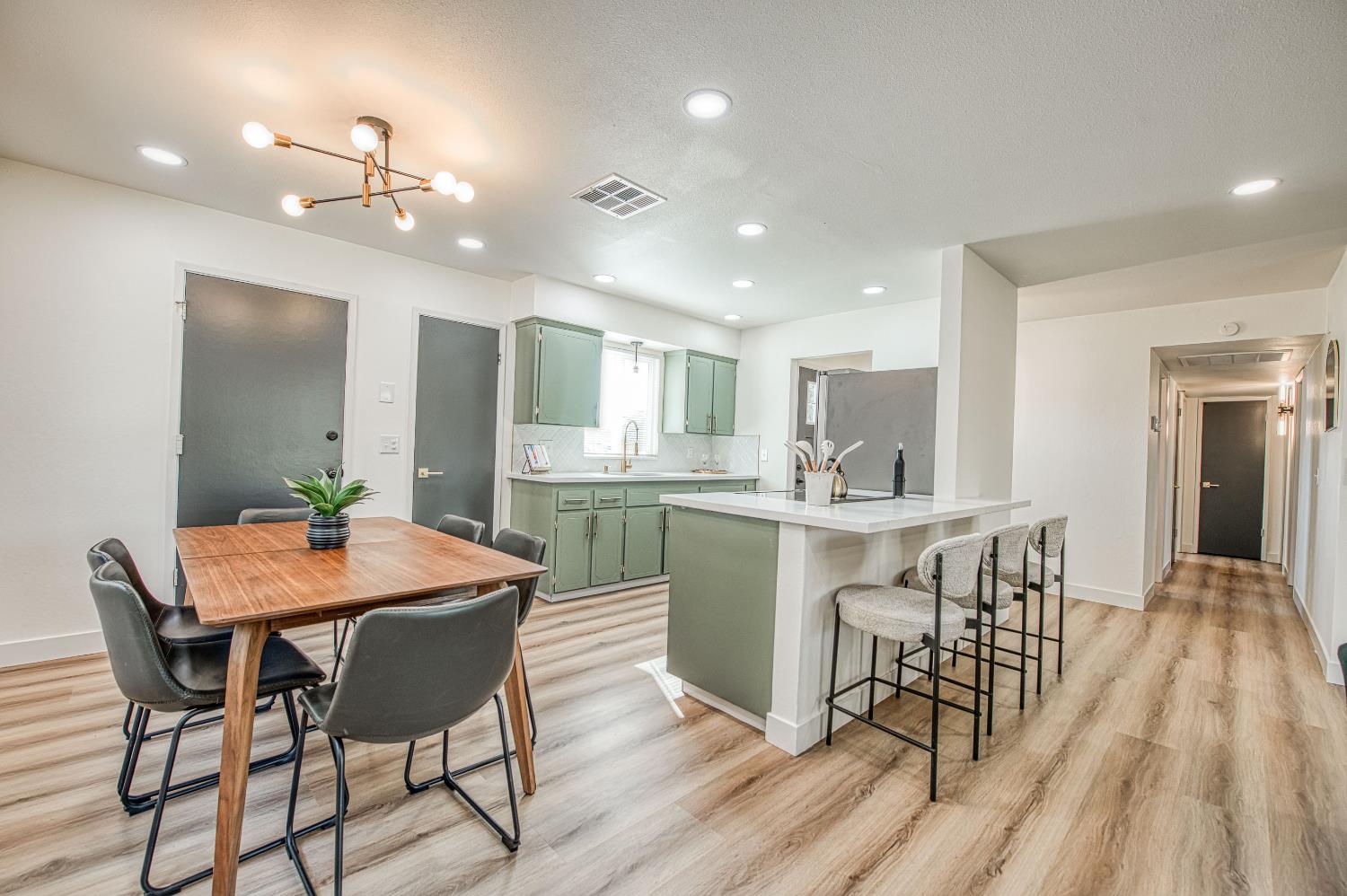 1747 Gettysburg, Clovis, CA 93611