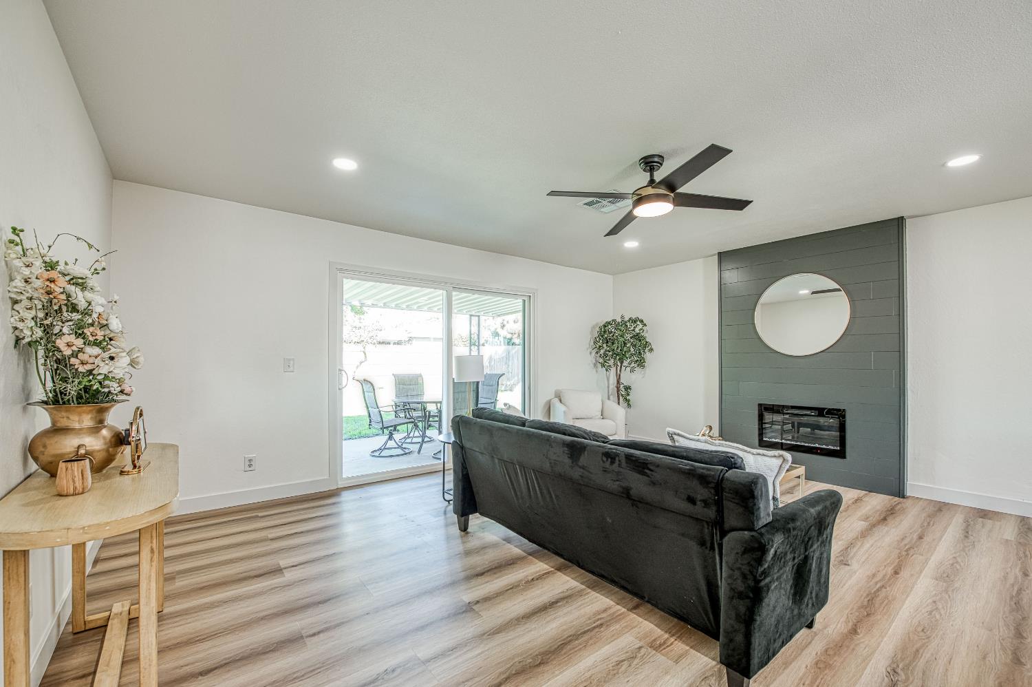 1747 Gettysburg, Clovis, CA 93611