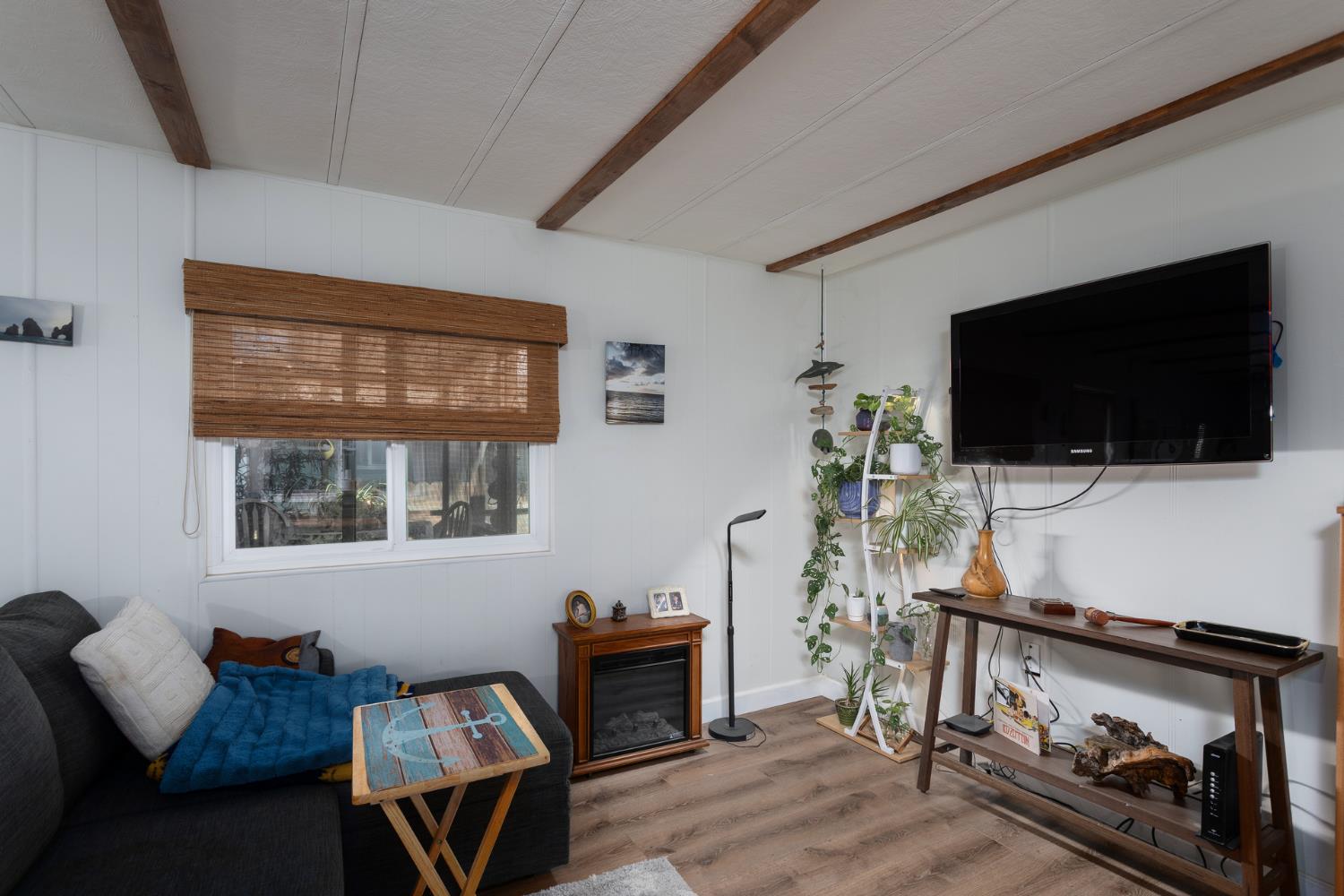 9360 Blackstone #198, Fresno, CA 93720