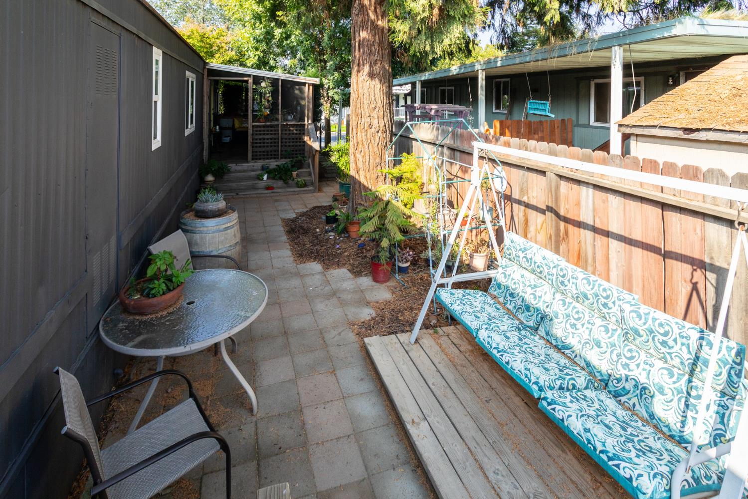 9360 Blackstone #198, Fresno, CA 93720