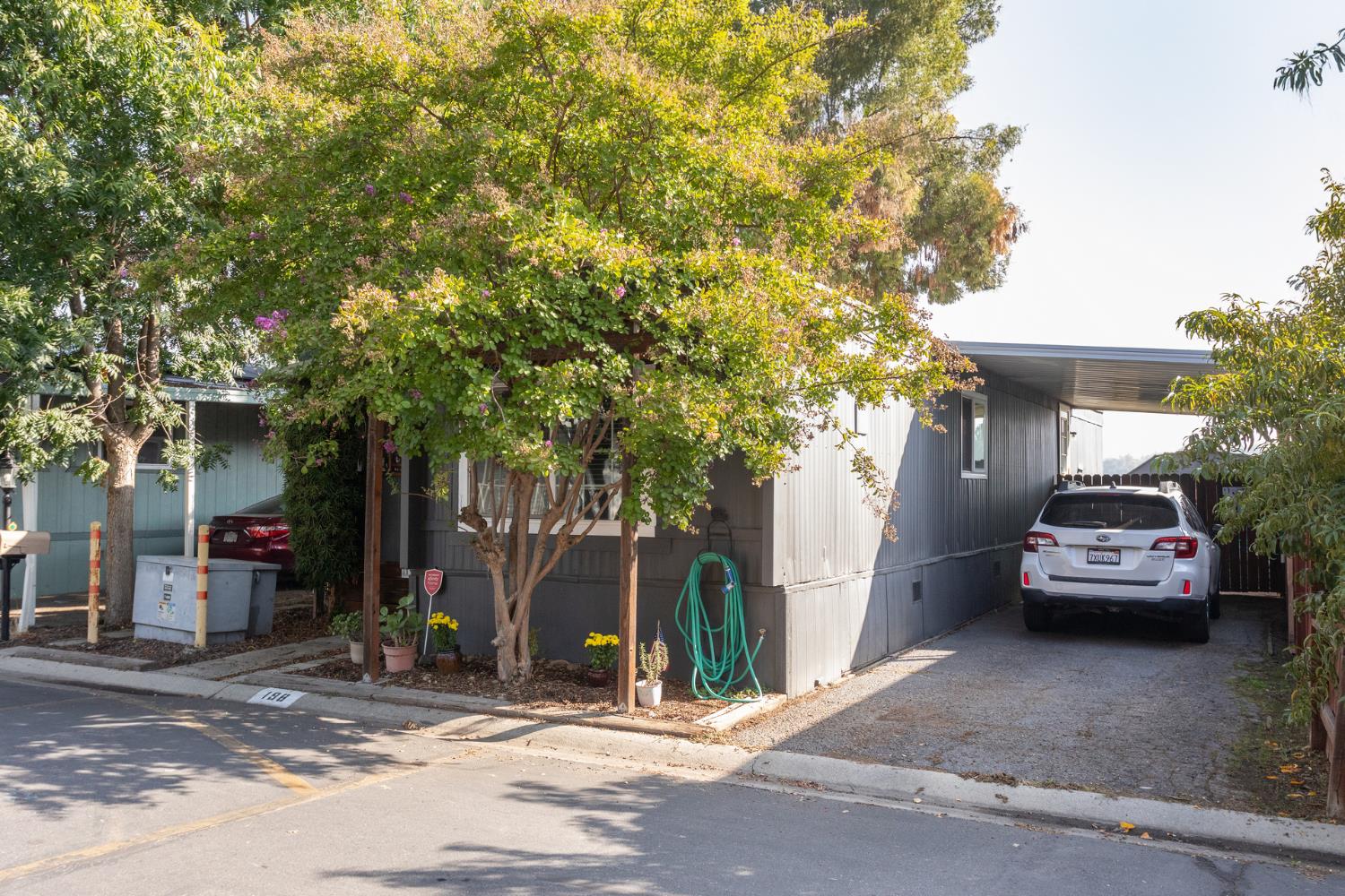 9360 Blackstone #198, Fresno, CA 93720