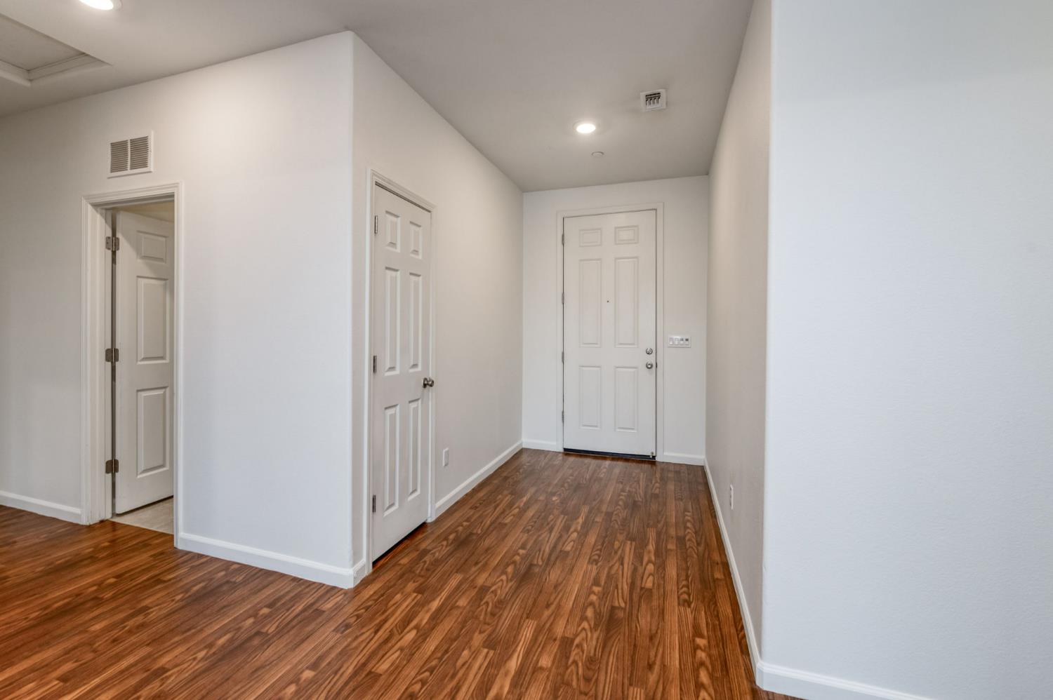 7216 E University Ave, Fresno, CA 93737