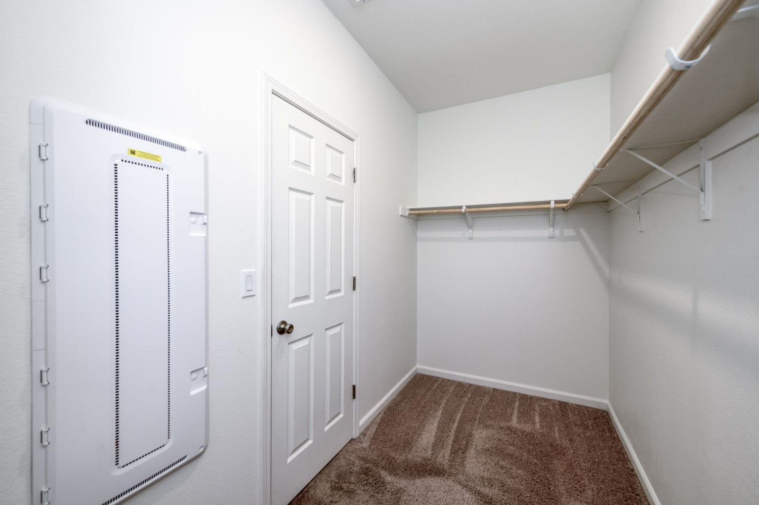 7216 E University Ave, Fresno, CA 93737