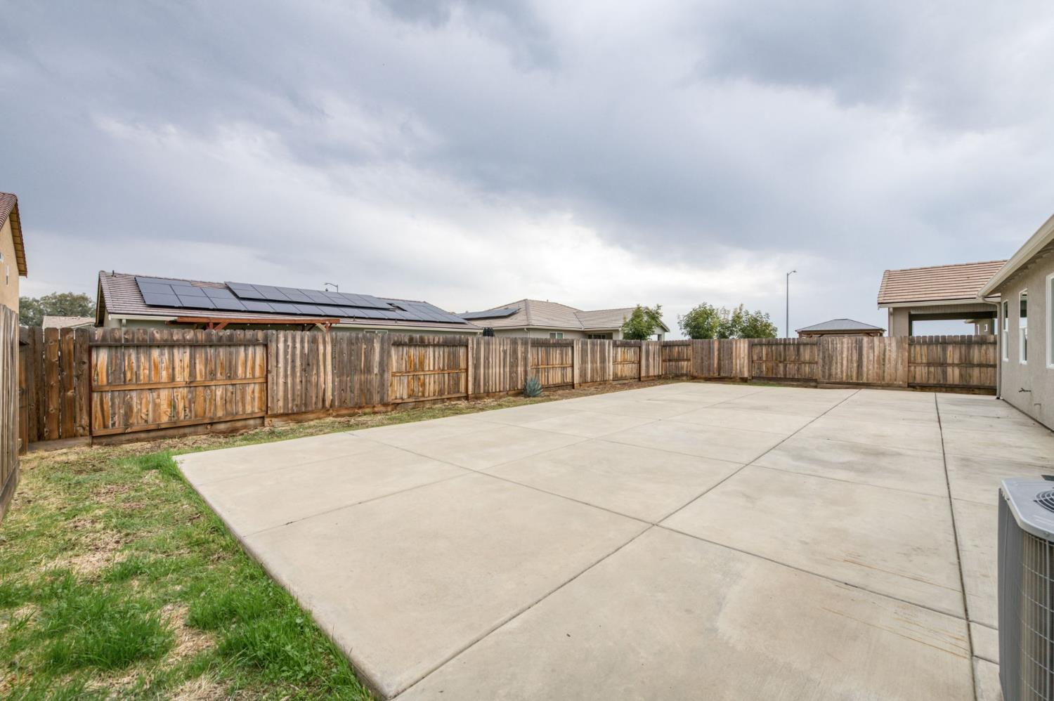 7216 E University Ave, Fresno, CA 93737