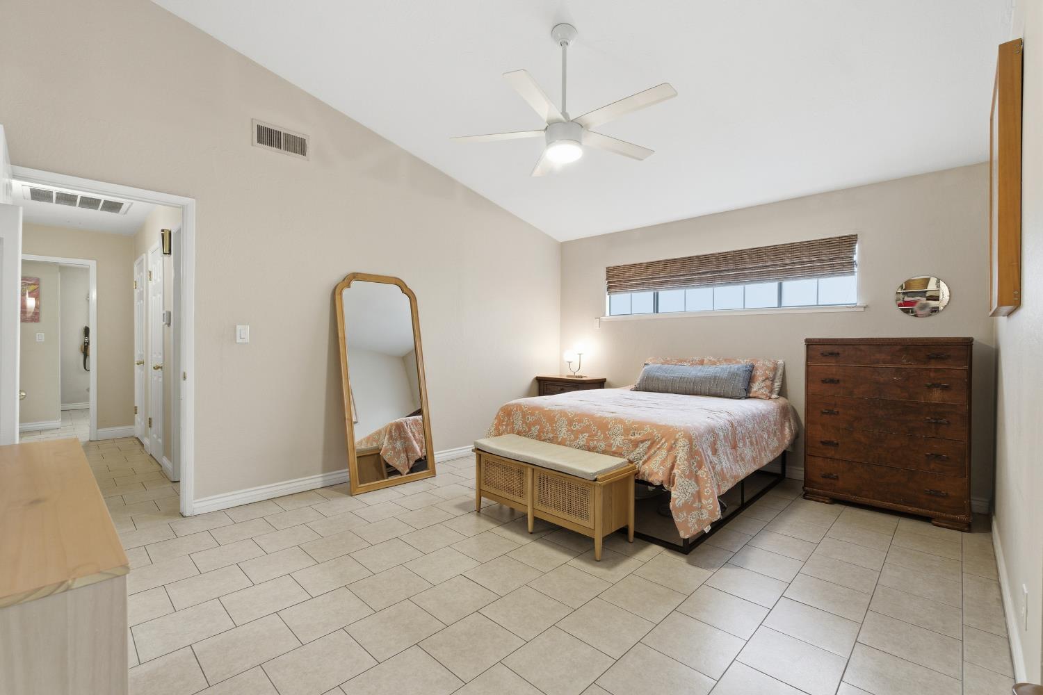 4869 N Harrison Ave #109, Fresno, CA 93704