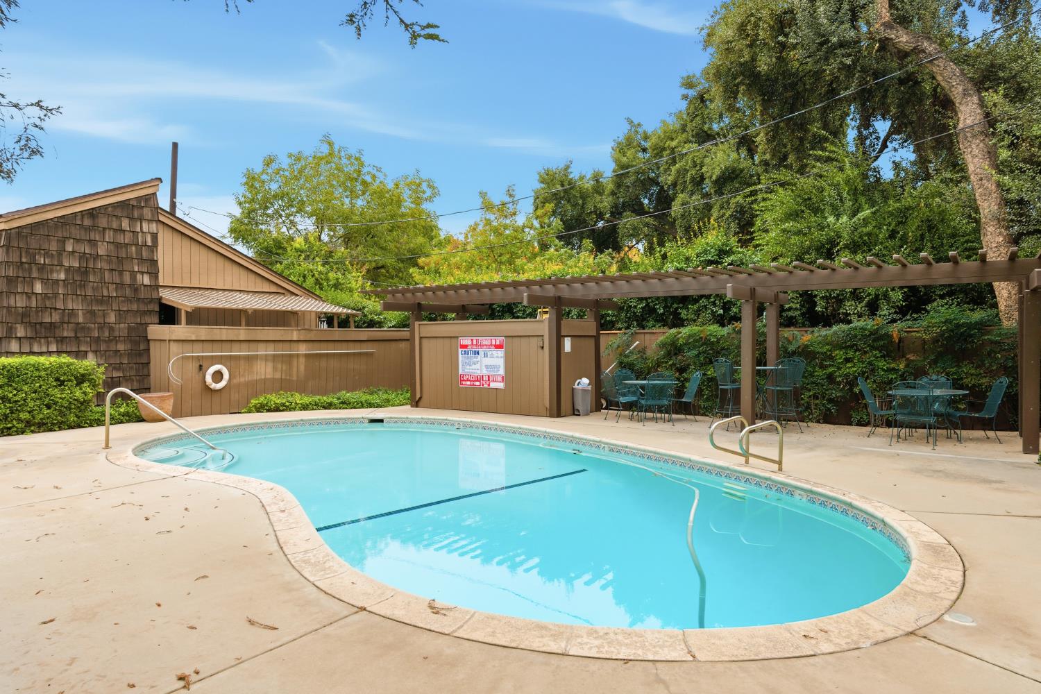 4869 N Harrison Ave #109, Fresno, CA 93704