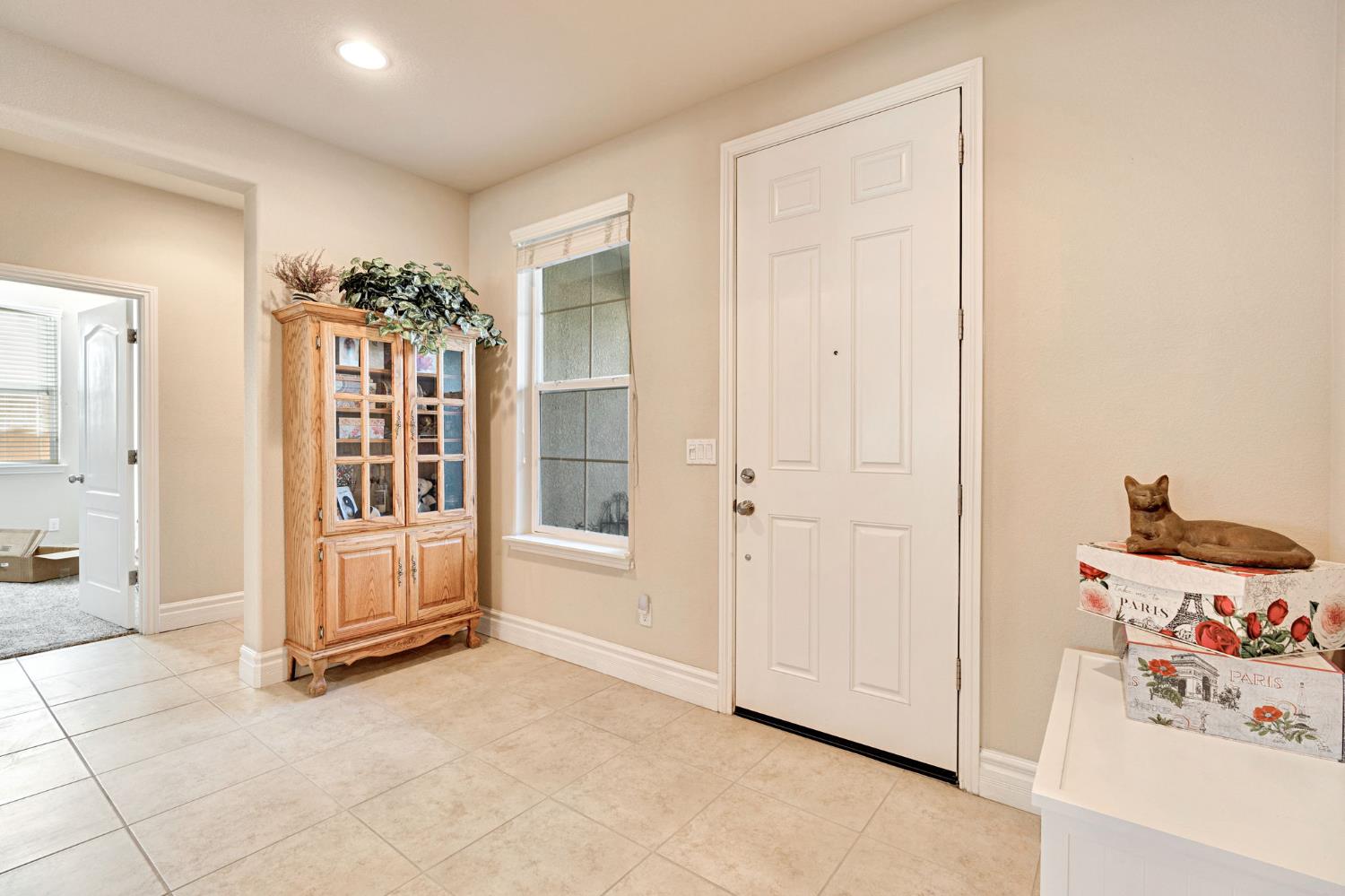 1347 N Redington Ave, Clovis, CA 93619