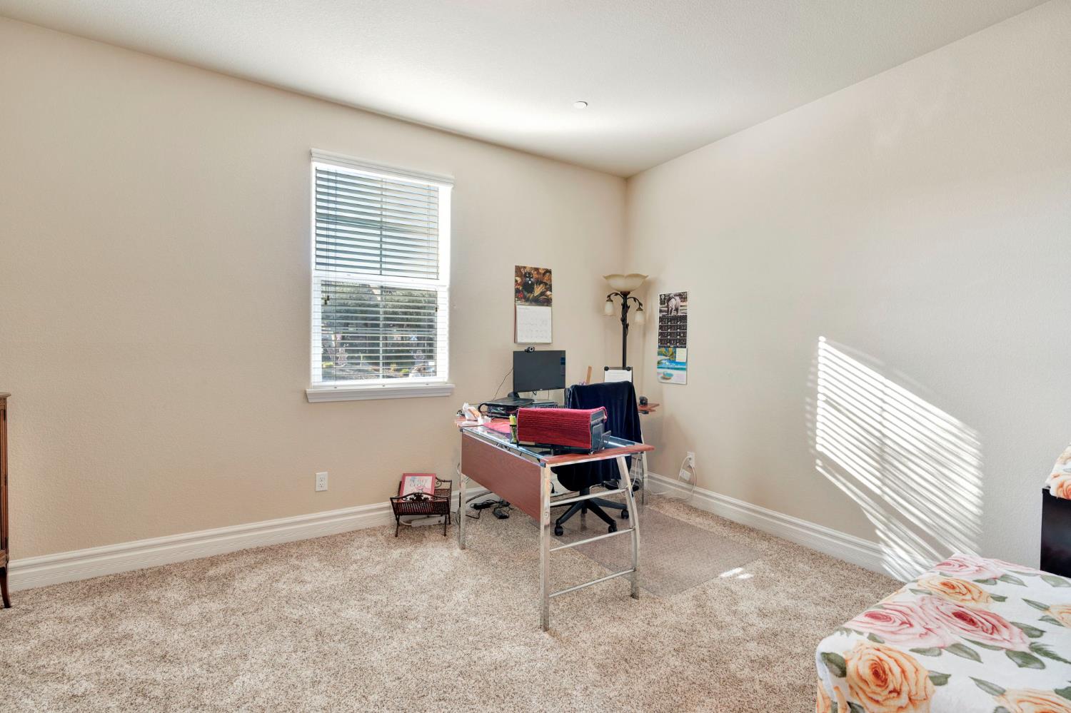 1347 N Redington Ave, Clovis, CA 93619