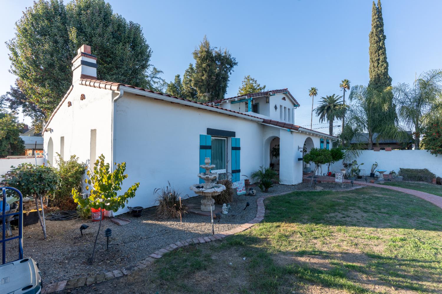 2002 Merced St, Selma, CA 93662