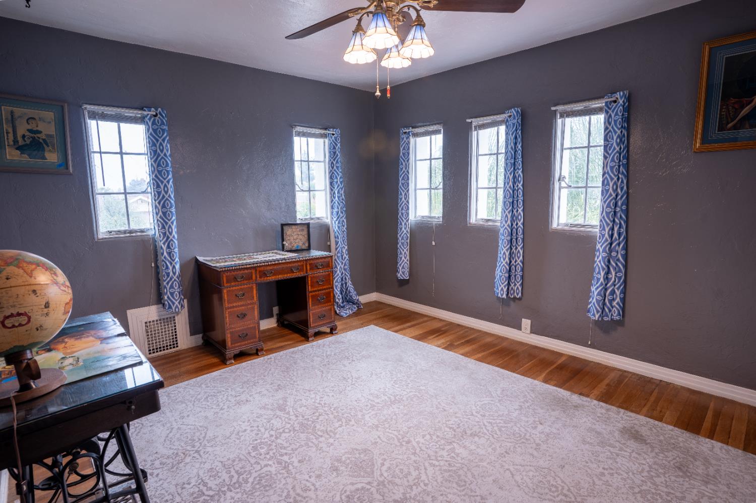 2002 Merced St, Selma, CA 93662