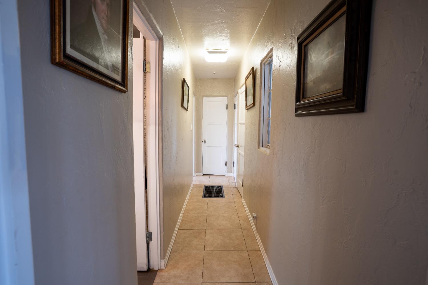 2002 Merced St, Selma, CA 93662