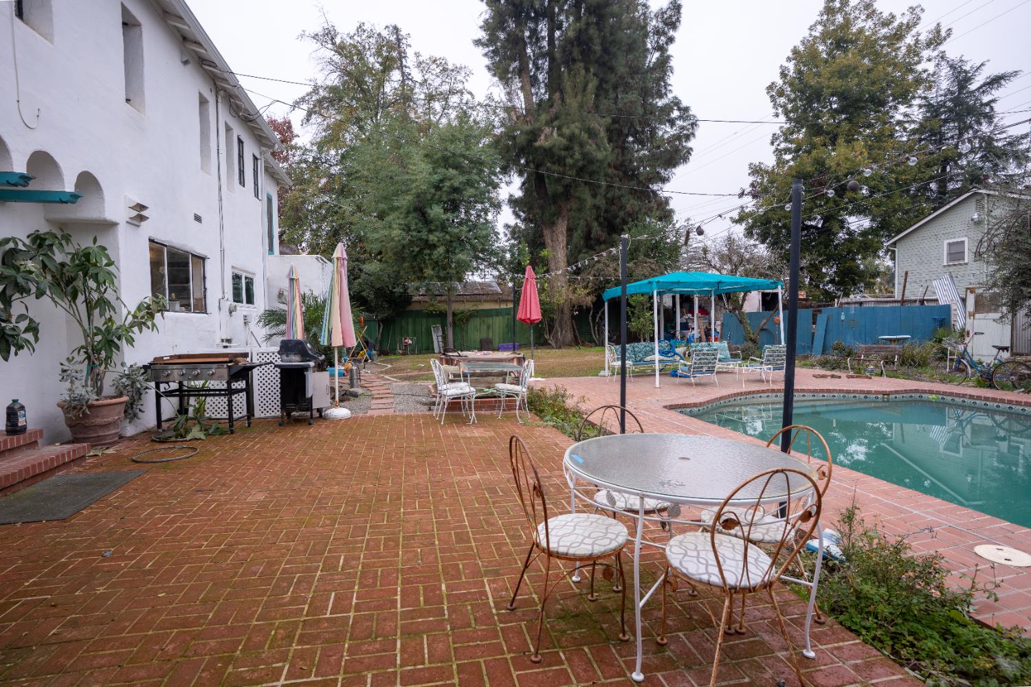 2002 Merced St, Selma, CA 93662