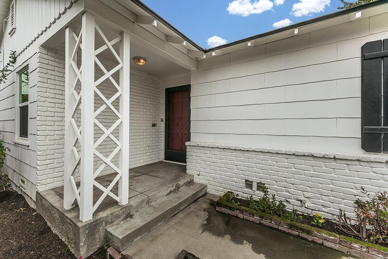 2828 E St, Selma, CA 93662