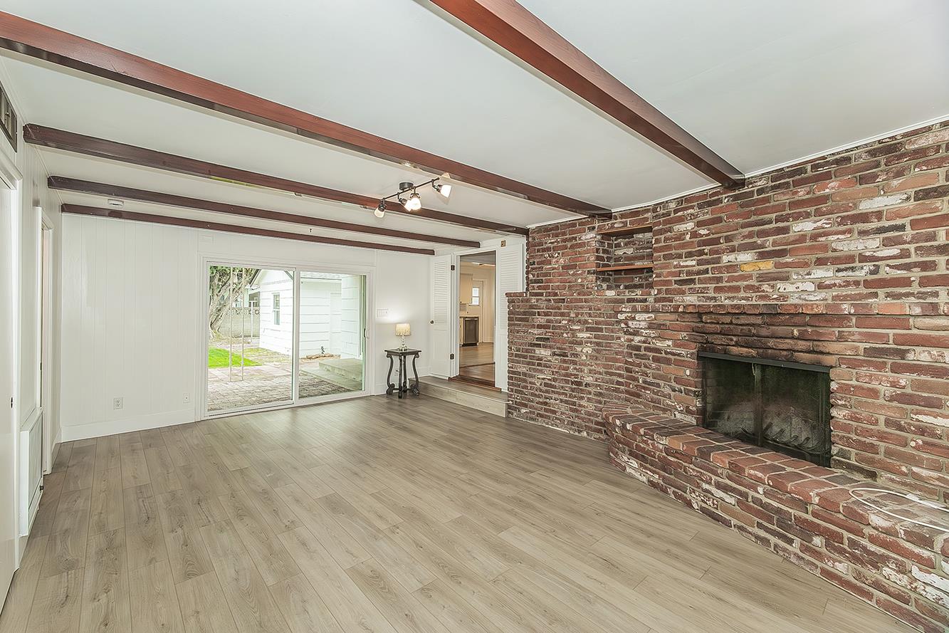 2828 E St, Selma, CA 93662