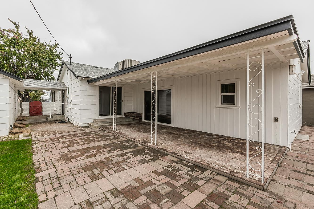 2828 E St, Selma, CA 93662