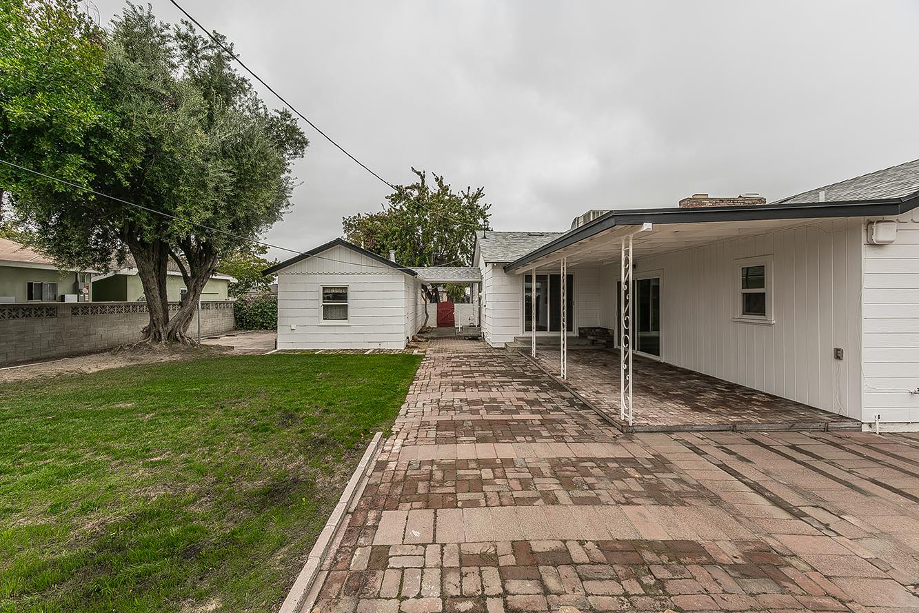 2828 E St, Selma, CA 93662
