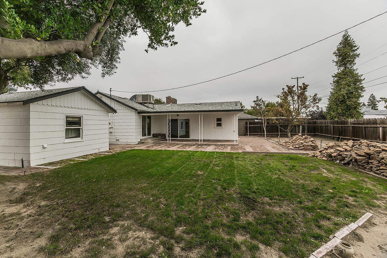 2828 E St, Selma, CA 93662