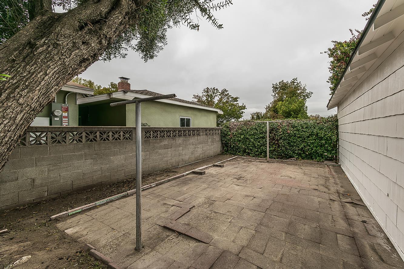 2828 E St, Selma, CA 93662