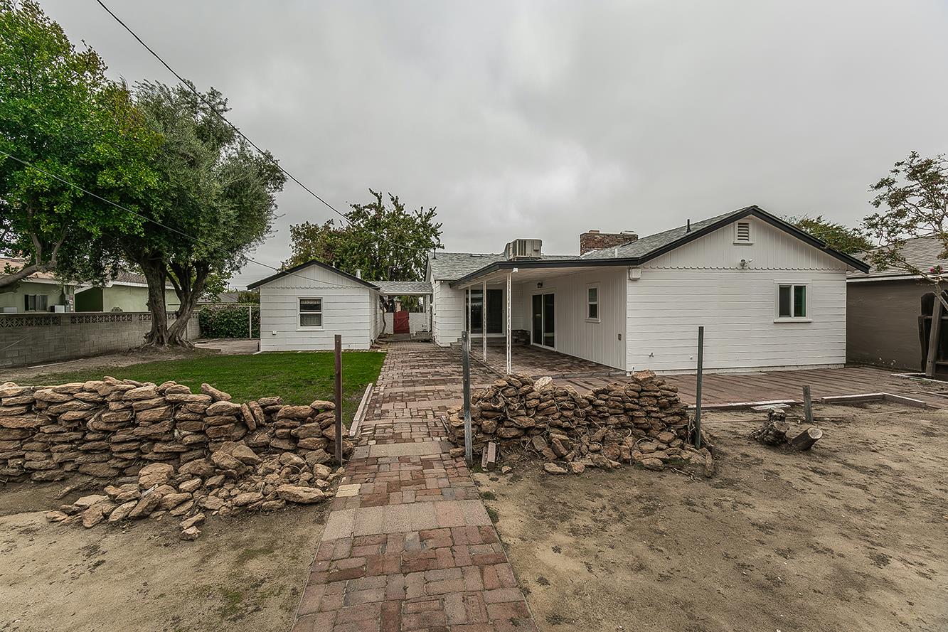 2828 E St, Selma, CA 93662