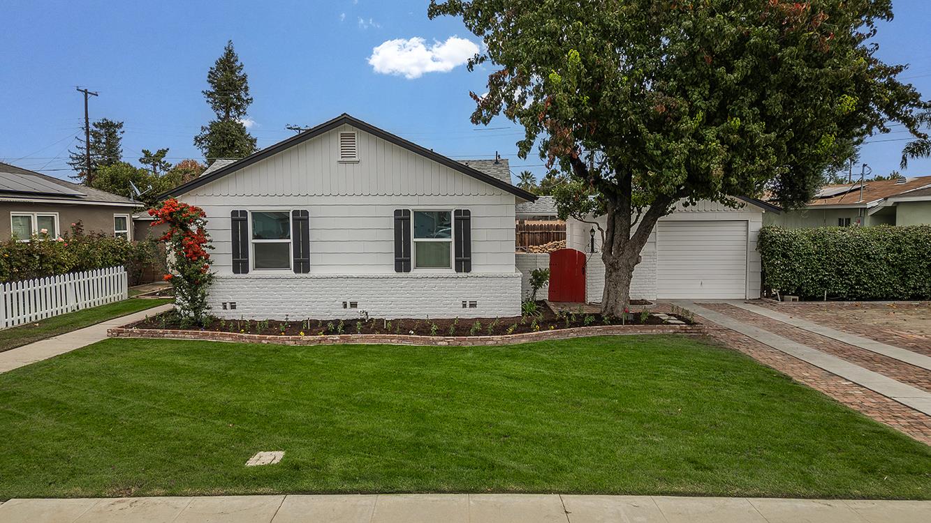 2828 E St, Selma, CA 93662
