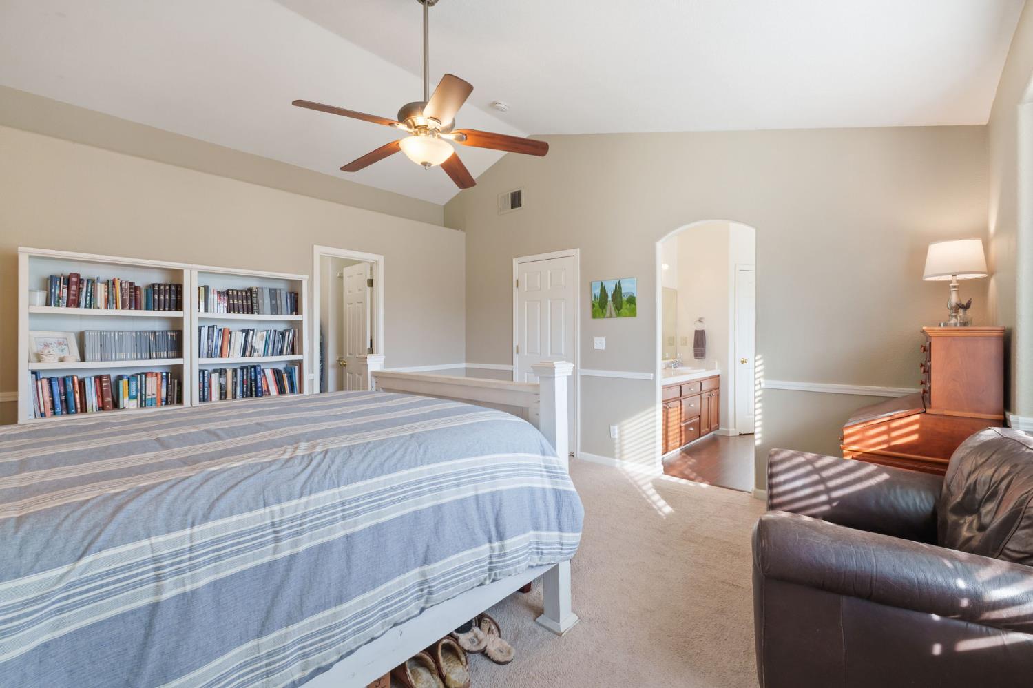 3150 N Madison Way, Hanford, CA 93230