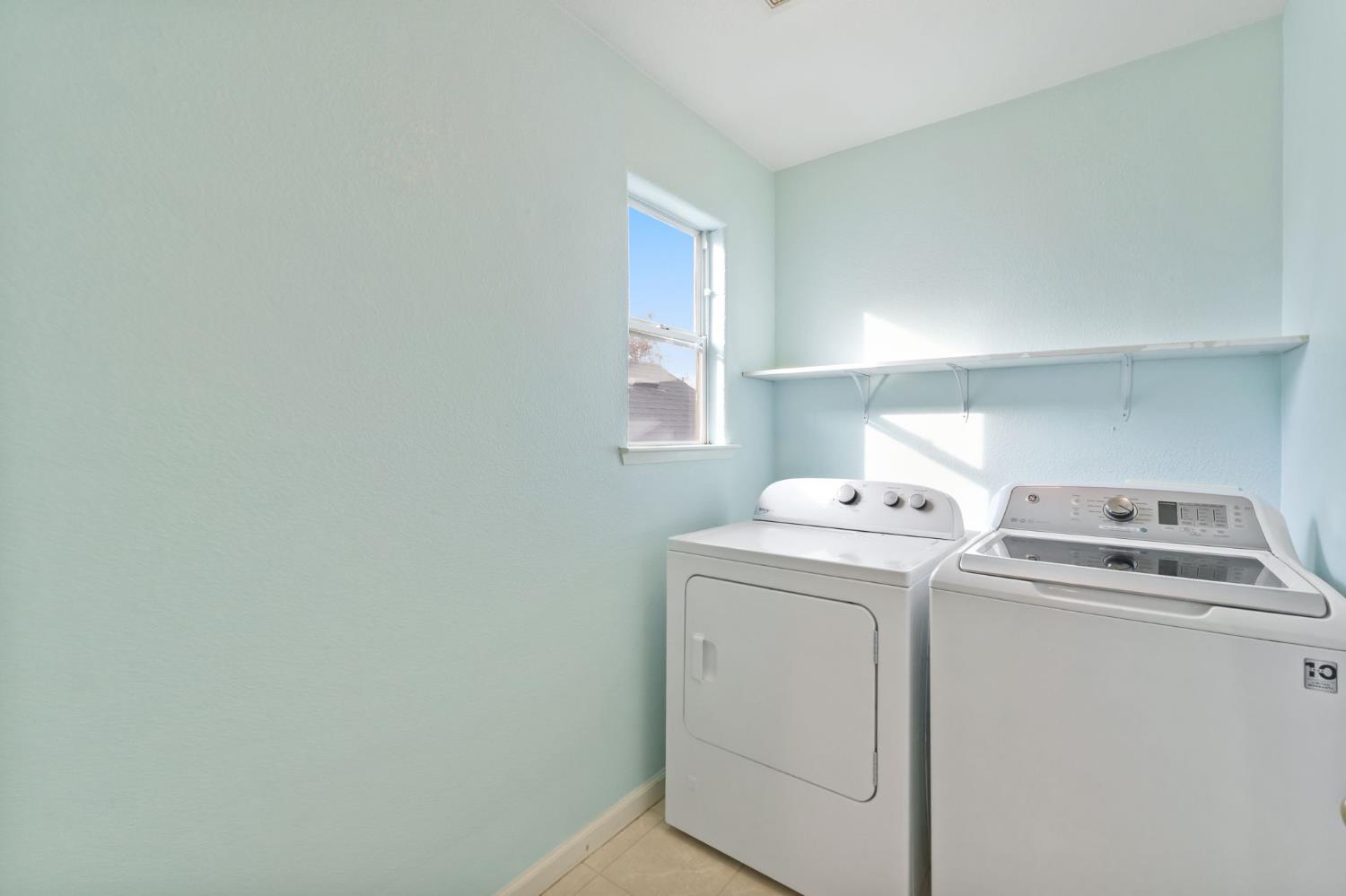 3150 N Madison Way, Hanford, CA 93230