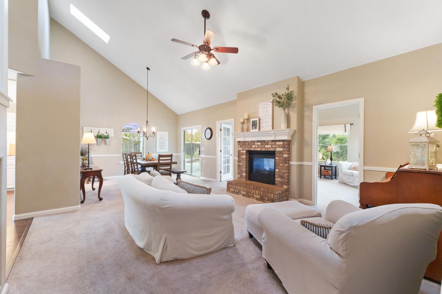 3150 N Madison Way, Hanford, CA 93230