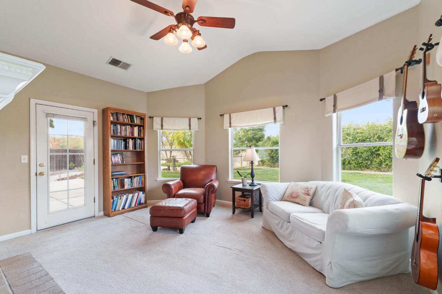 3150 N Madison Way, Hanford, CA 93230