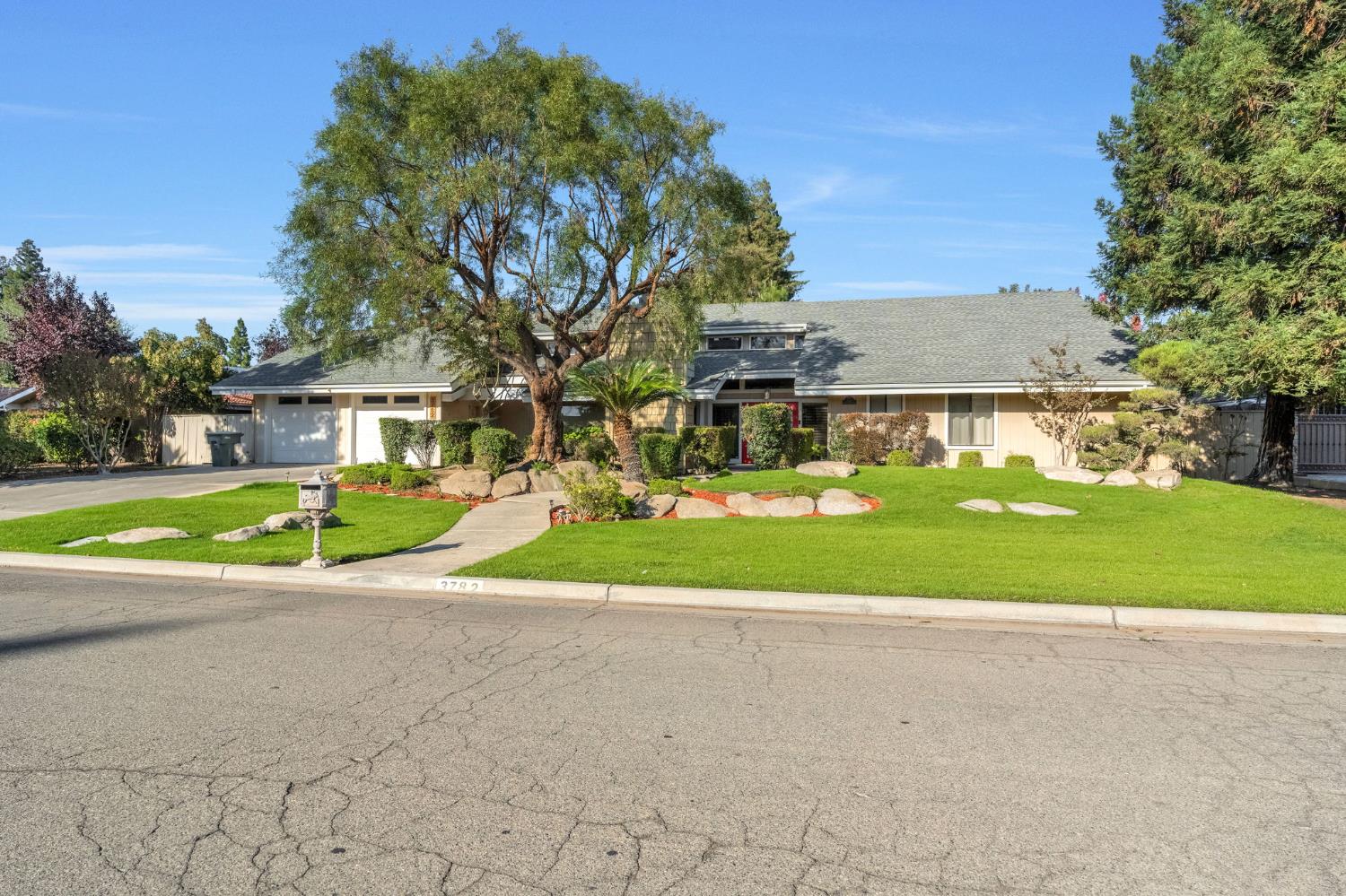 3782 W Locust Ave, Fresno, CA 93711