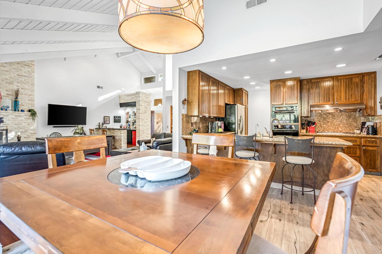 3782 W Locust Ave, Fresno, CA 93711