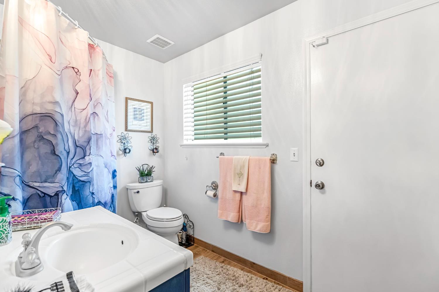 3782 W Locust Ave, Fresno, CA 93711