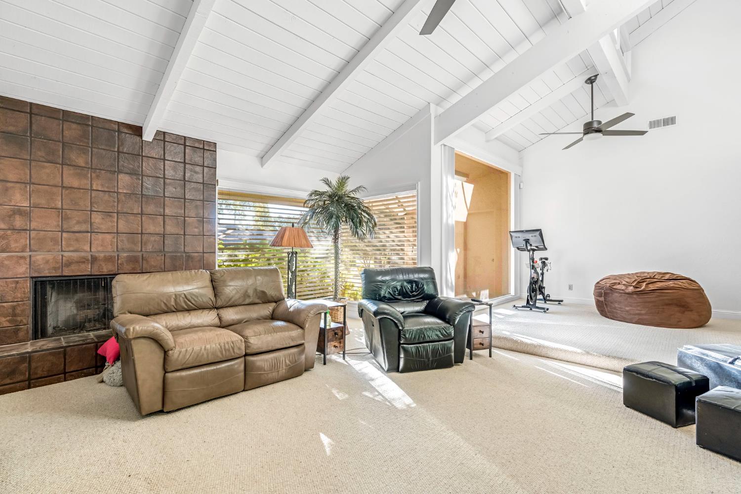 3782 W Locust Ave, Fresno, CA 93711