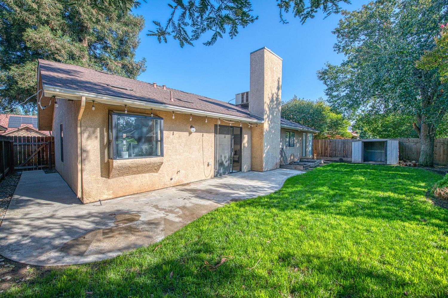 1653 E Cole Ave, Fresno, CA 93720