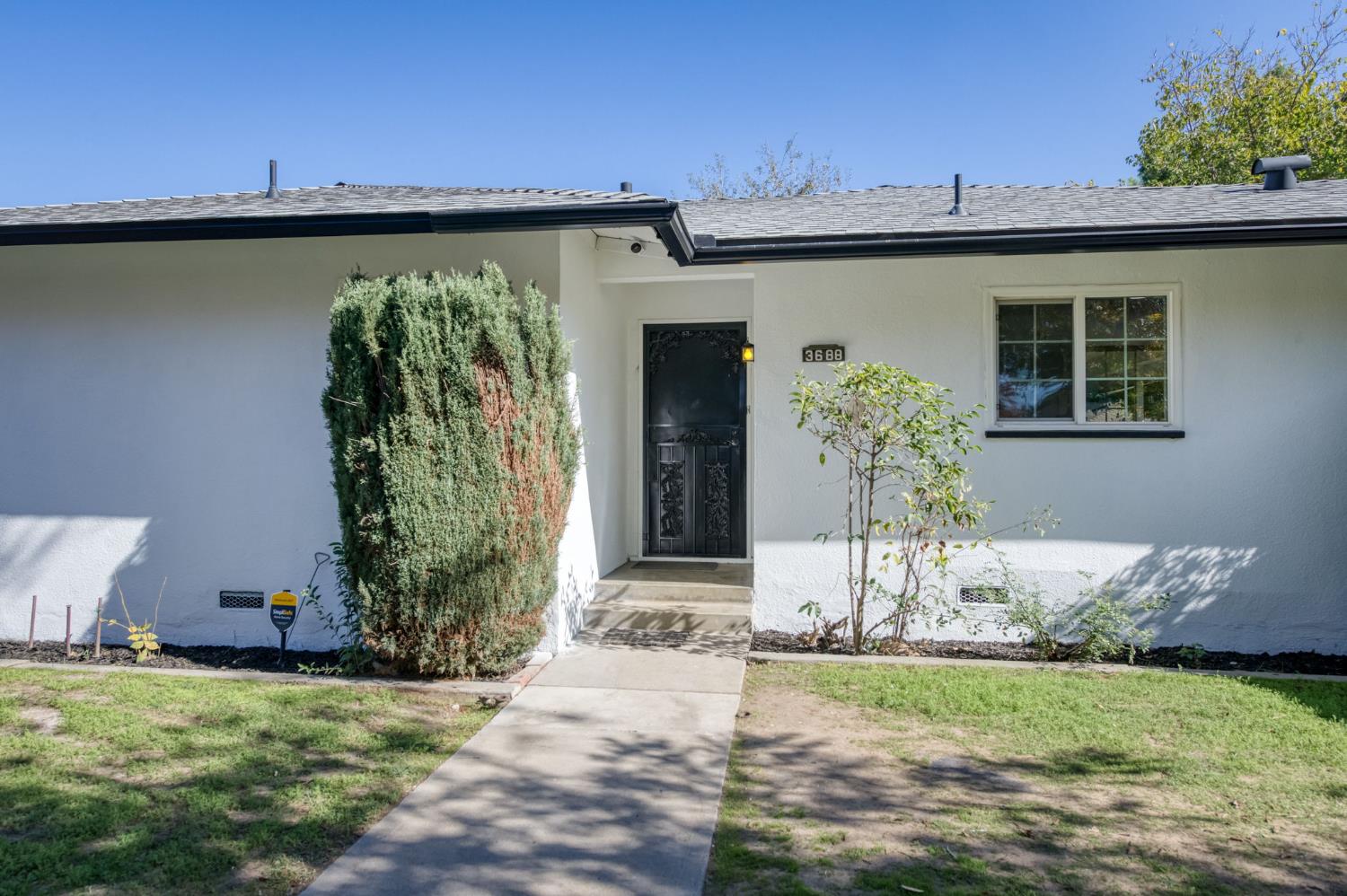 3688 N Harrison Ave, Fresno, CA 93704