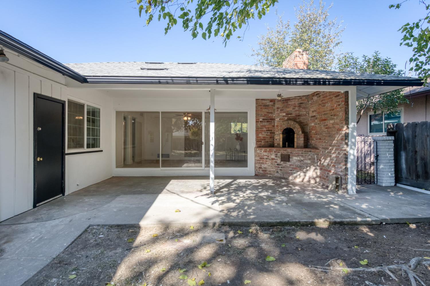 3688 N Harrison Ave, Fresno, CA 93704