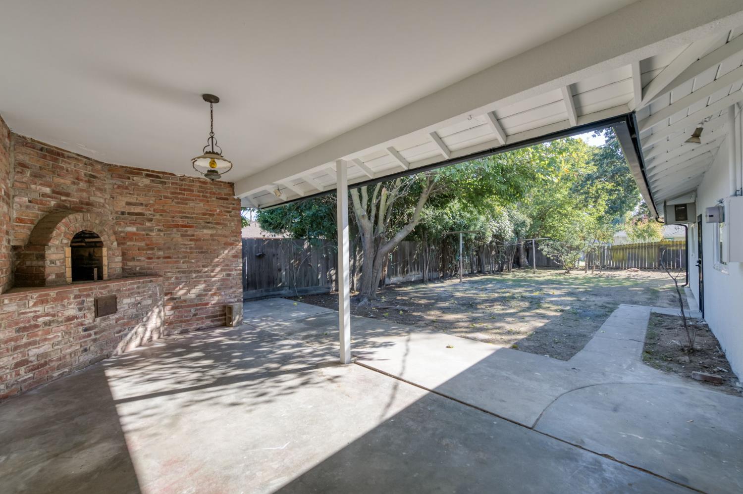 3688 N Harrison Ave, Fresno, CA 93704