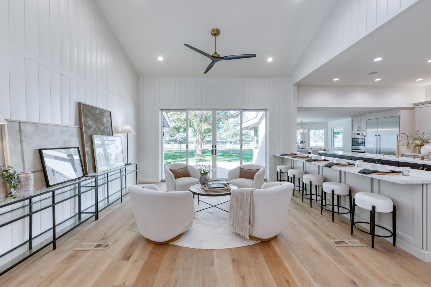 7507 N Laguna Vista Ave, Fresno, CA 93711