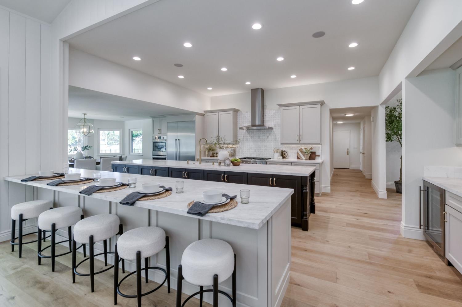 7507 N Laguna Vista Ave, Fresno, CA 93711