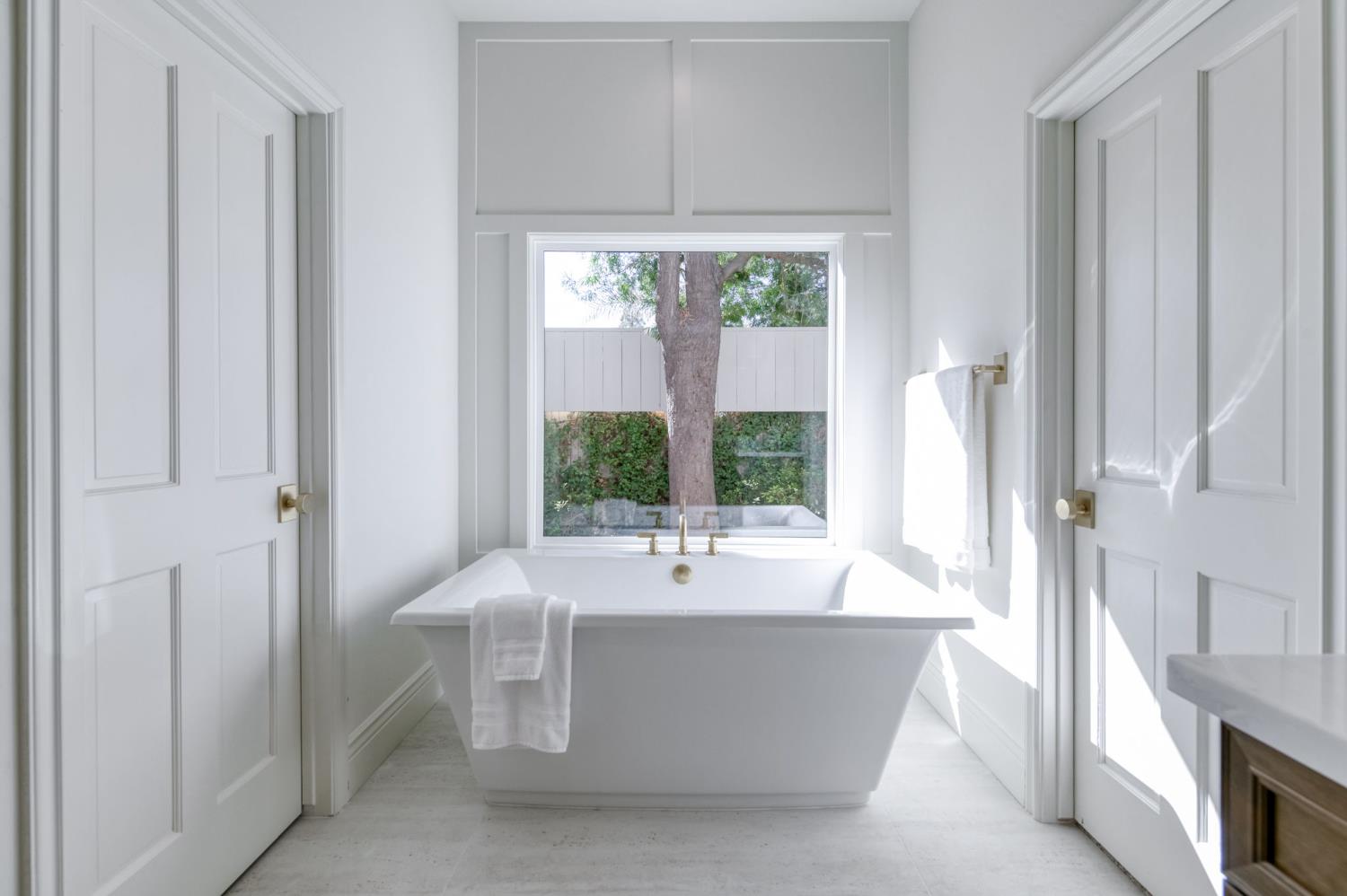 7507 N Laguna Vista Ave, Fresno, CA 93711