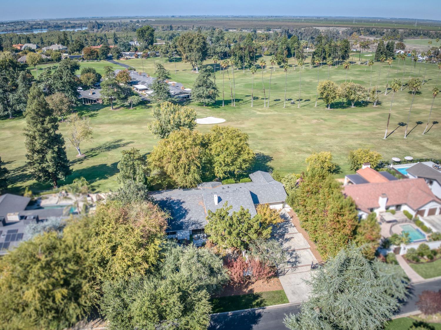 7507 N Laguna Vista Ave, Fresno, CA 93711