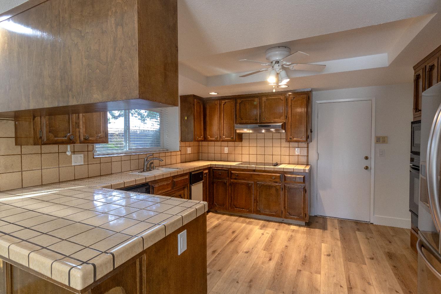 573 W Fremont Ave, Fresno, CA 93704