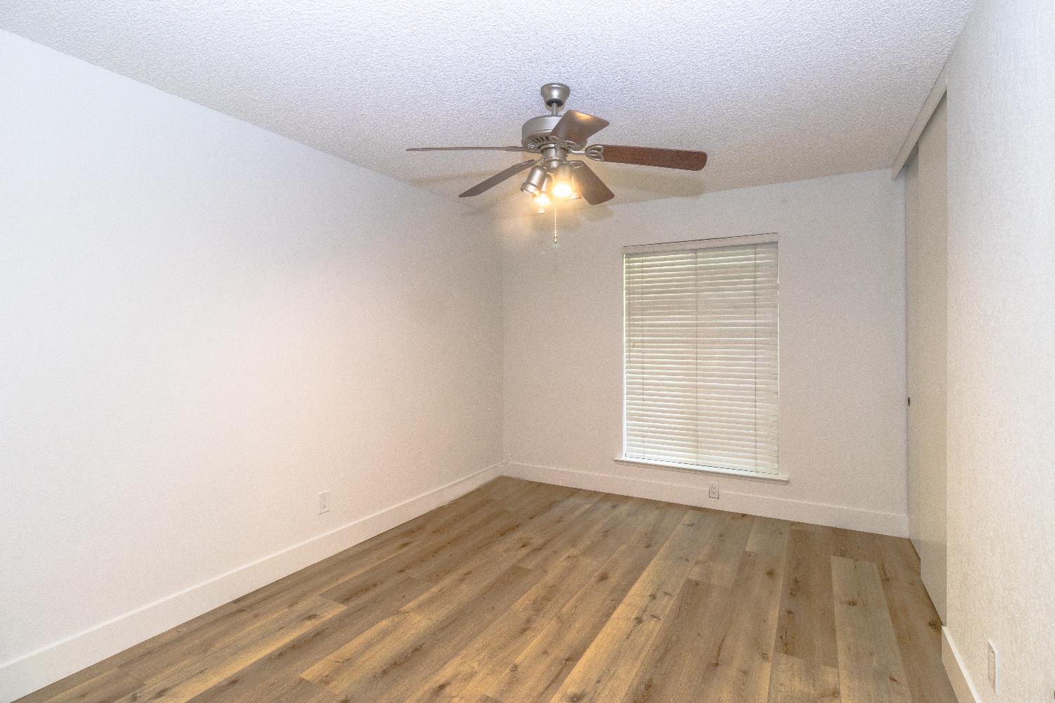 573 W Fremont Ave, Fresno, CA 93704