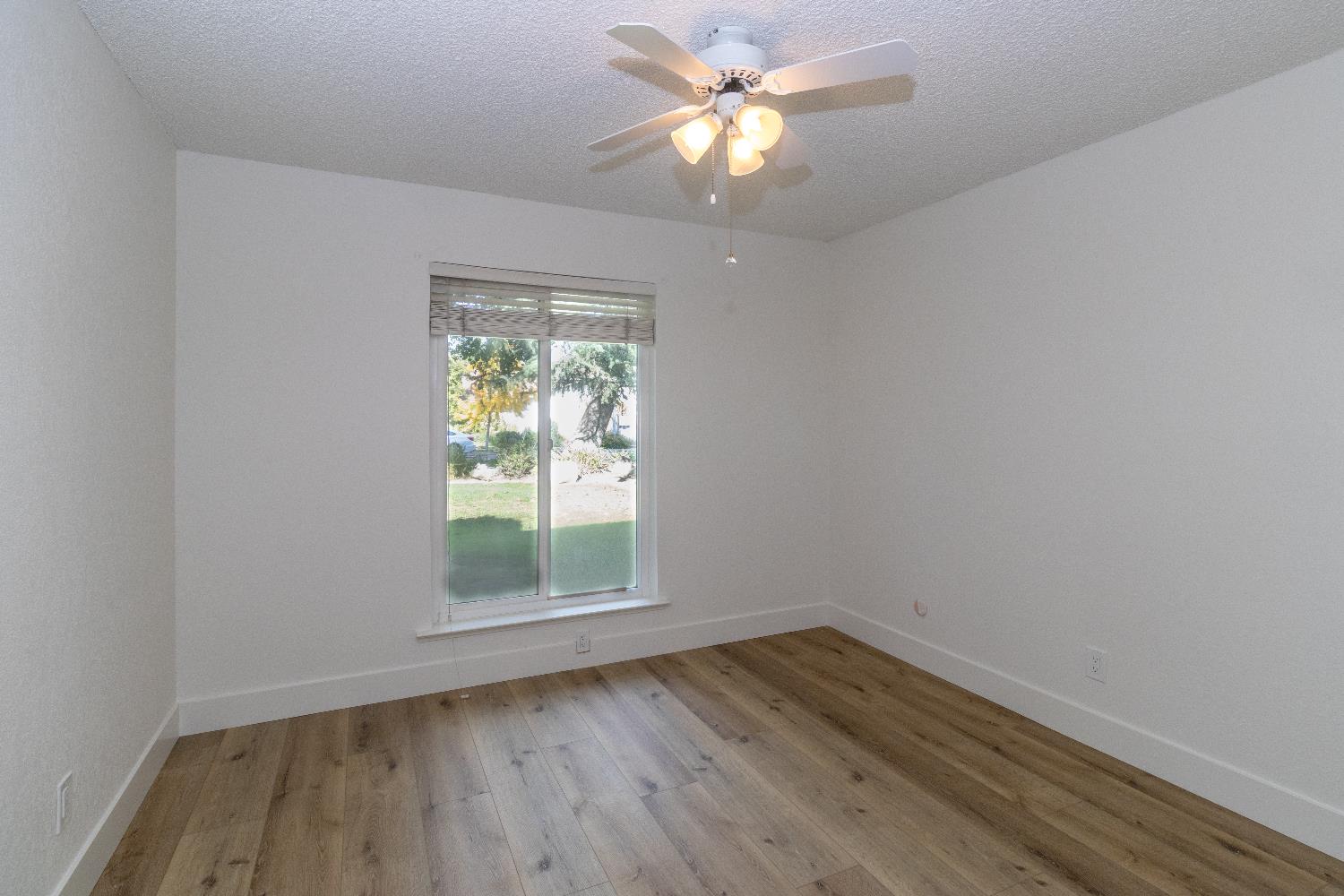 573 W Fremont Ave, Fresno, CA 93704