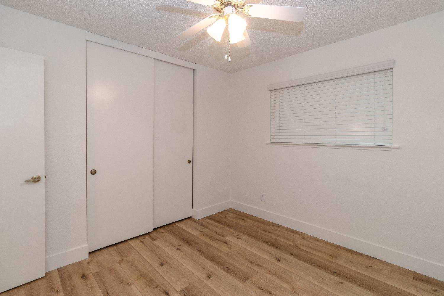 573 W Fremont Ave, Fresno, CA 93704