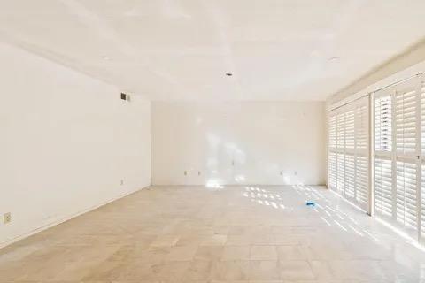 14721 E Tulare Ave, Sanger, CA 93657