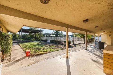 14721 E Tulare Ave, Sanger, CA 93657